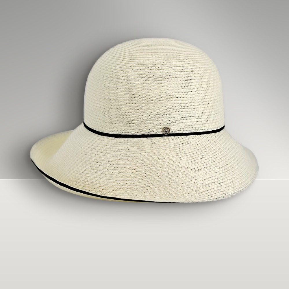 GARDENIA — Fine straw braid hat